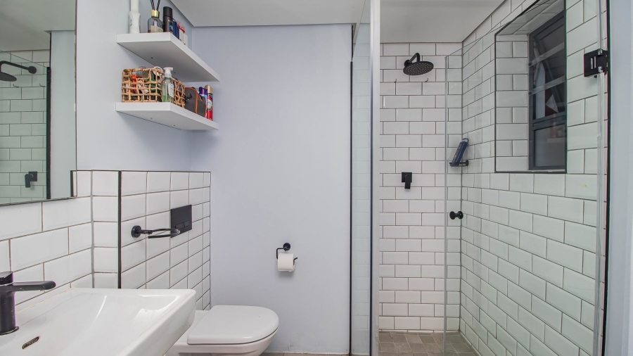 1 Bedroom Property for Sale in Beachfront Western Cape